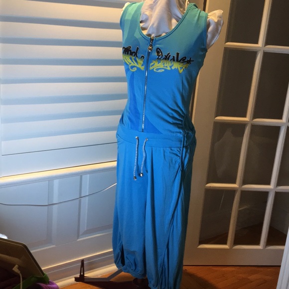 Apple Bottom onesie - Picture 2 of 7